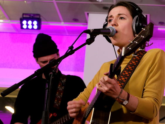 Someone - In Your Arms (Live @ Giel)