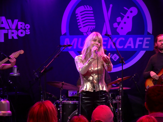 Blackbird - Built And Broken | live in Muziekcafé