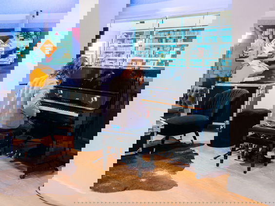 Wie is toch die man, die zo lekker spelen kan? Wibi Beelen!