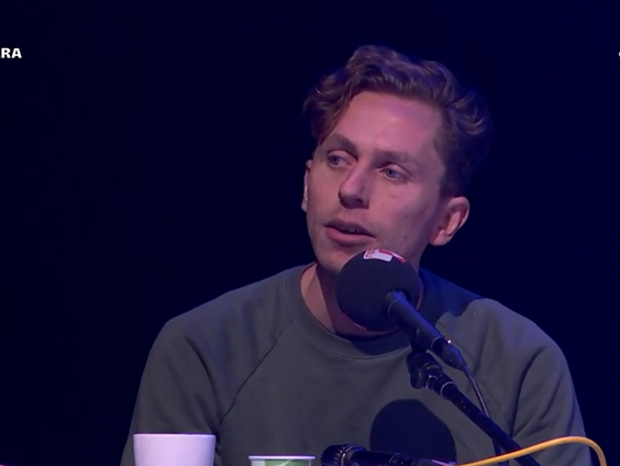 Studenten gaan woensdag demonstreren tegen de verhoging van de leenrente. Cabaretier Boban Benjamin Brasp ...