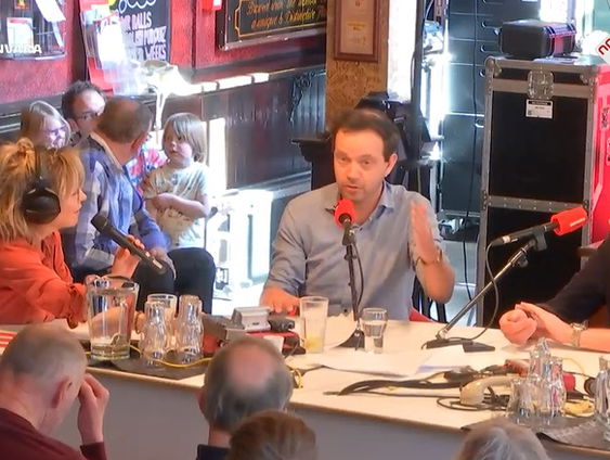 Moet de Tweede Kamer worden uitgebreid met meer Kamerleden? Frits Wester en politicoloog Tom van der Meer gaan hierover in debat.