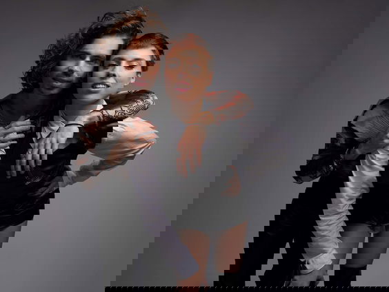 Bart Arens reageert vanuit Liverpool op uitschakeling Mia Nicolai en Dion Cooper op Eurovisie Songfestival