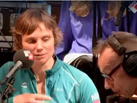 Voor het eerst is er een internationale wedstrijd ijsklimmen in Nederland. Marianne van der Steen is een ...