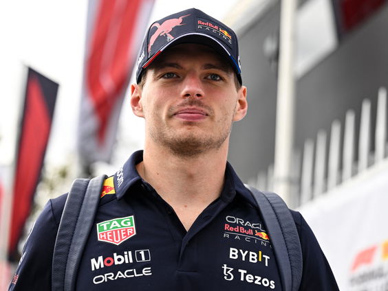 Tim Coronel hoopt dat Max Verstappen dit weekend geen wereldkampioen wordt: "Race erna is cadeautje voor Honda"