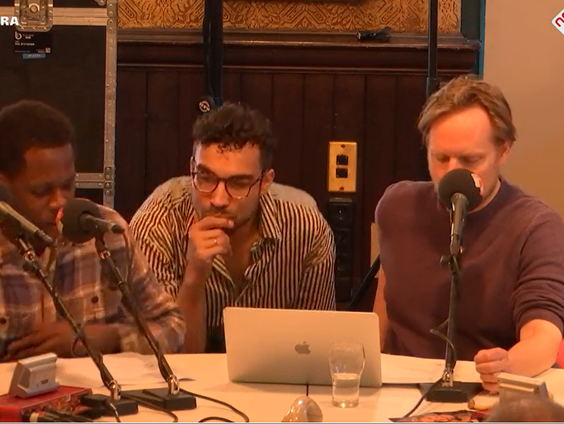 Cabaret: Poetin en Andrei op de Skype