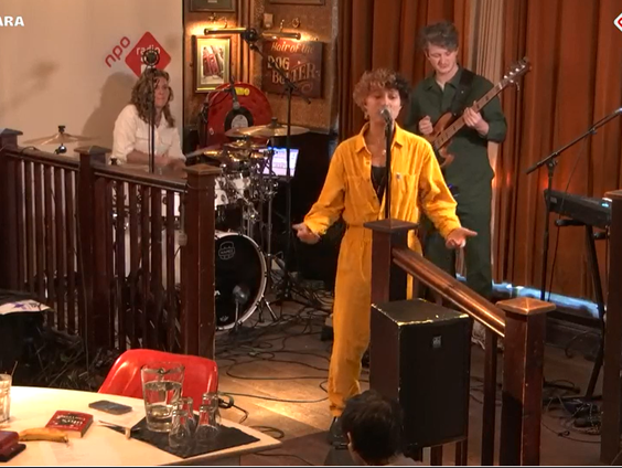 Babs – Ze Waait Weg