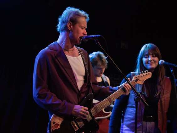 BLANKO ft. Miche - Give What You Got To Give | live in Muziekcafé