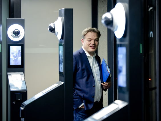 Thomas van Groningen over formatiegesprek: "Het lijkt alsof Omtzigt de schuld krijgt"