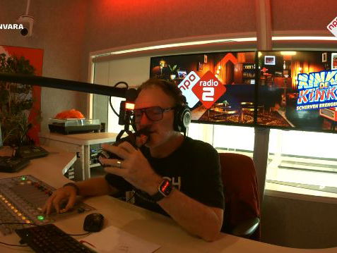 Jeroen rijdt katje dood