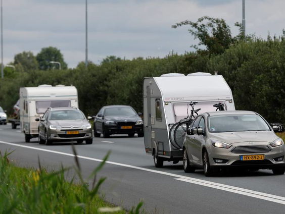 Drukker dan ooit op de Europese wegen. Heleen de Geest legt uit...