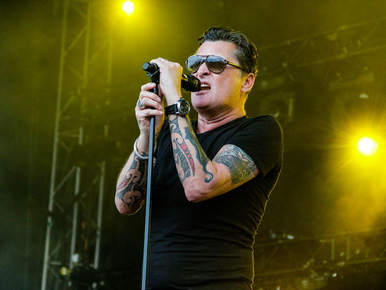 Barry Hay is vandaag 75 jaar geworden