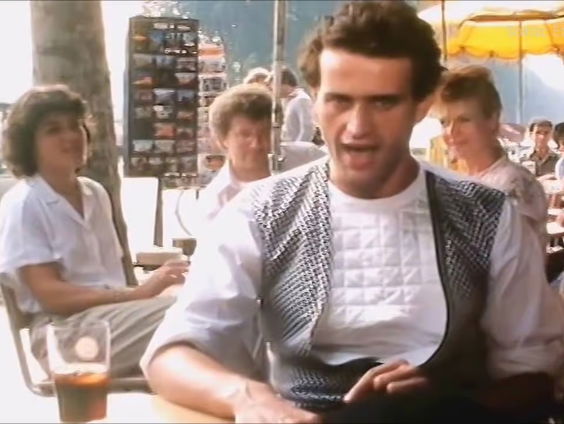 Disco Donderdag: Ryan Paris - Dolce Vita