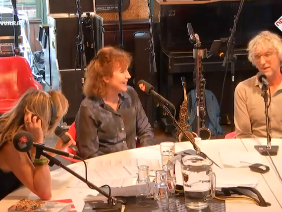 Wat is er gebeurd met de gestolen schilderijen van Jopie Huisman? Museumdirecteur Peter Miedema schakelde de hulp in van podcastmaker Marion Oskamp