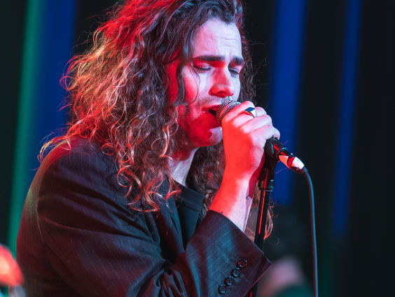 Lucas Hamming - Driving Home For Christmas | live in Muziekcafé