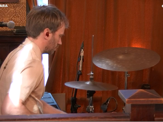 Het Zesde Metaal – Alles moet veranderen