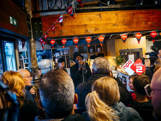 Waar Claude's voorliefde voor de Franse taal vandaan komt