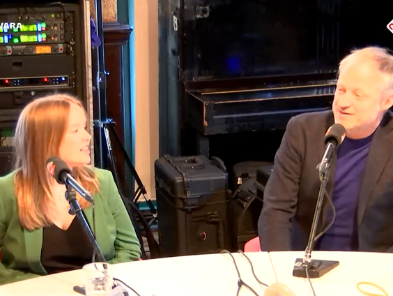 Waarom de waterschappen belangrijk zijn vertellen dijkgraaf Co Verdaas en de 19 - jarige Julia Goets.