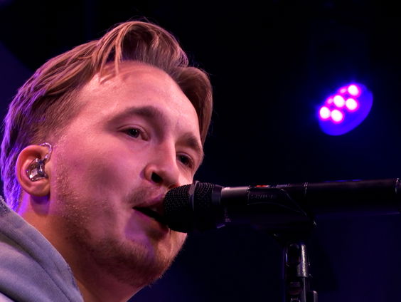 Snelle - Smoorverliefd | live in Muziekcafé