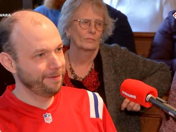 De Amerikaanse sportheld Tom Brady stopt met American Football