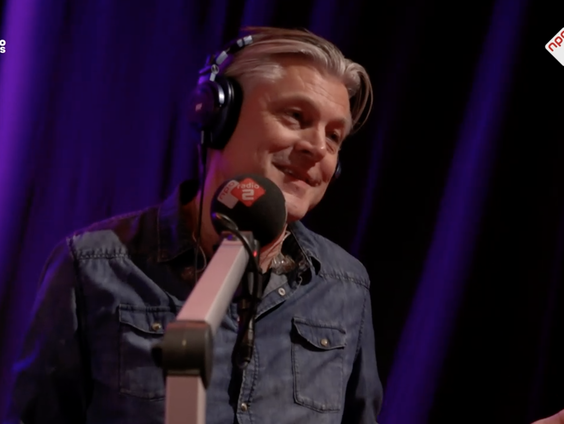 IOS is terug van weggeweest en treedt voor het eerst weer op voor publiek!