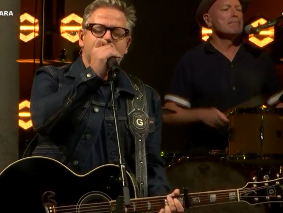 Guus Meeuwis – We vieren het toch