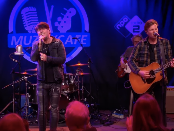 3JS - Dan Ben Jij Weer Hier | live in Muziekcafé