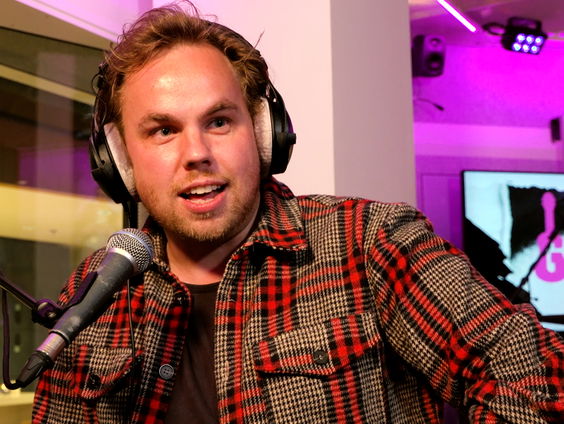 Hoe maak je een liedje als Jeroen van der Boom? - Tommy Zwartjes weet het!