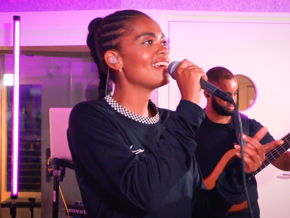 Joya Mooi - My Favourite (Live @ Giel)