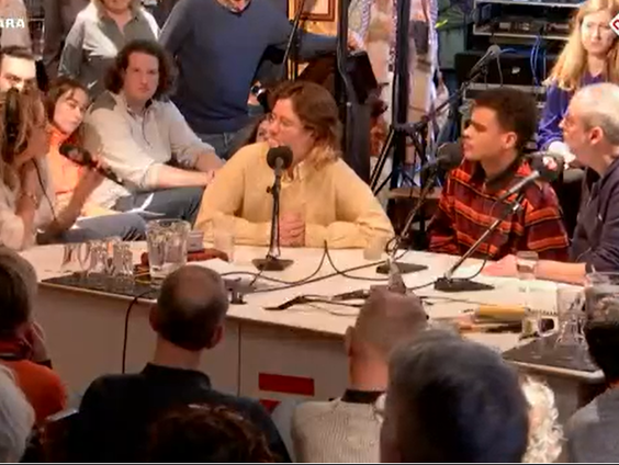 Het leesniveau van Nederlandse scholieren zakt naar een dramatisch niveau. Noah de Campos Neto, Hanneke v ...