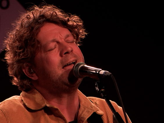 Abel - Onderweg | live in Muziekcafé