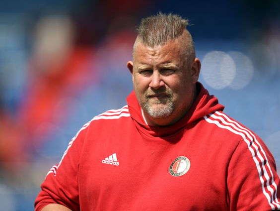 Grasmeester Erwin Beltman sleept voor achtste(!) keer prijs binnen voor grasveld De Kuip