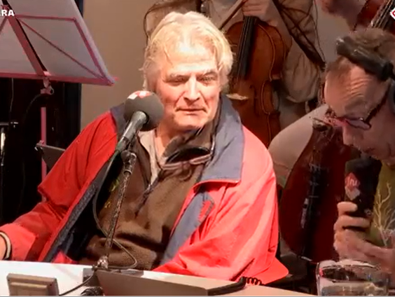 In Tilburg werd koortsachtig gezocht naar een giftige groene mamba-slang. Slangenexpert Walter Getreuer o ...