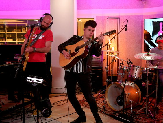 Mick Stender - (Sittin' On) the Dock Of The Bay (Otis Redding cover) (Live @ Giel)