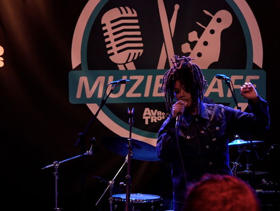 Shary-An - Dansen | live in Muziekcafé