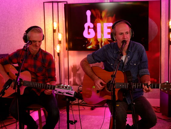 Dennis Kolen - Diamond Days (Live @ Giel)