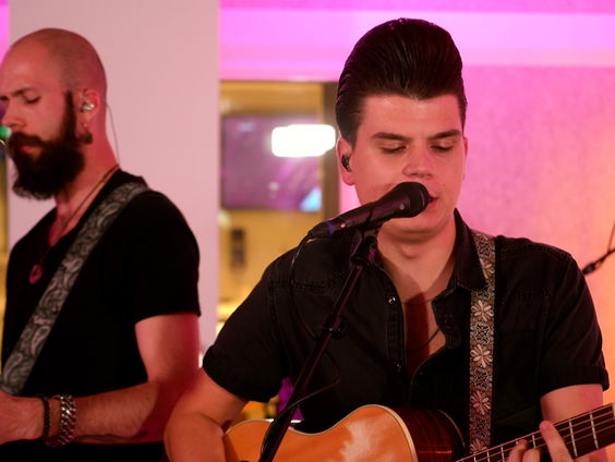 Mick Stender - Ik Kan Het Niet Alleen (De Dijk cover) (Live @ Giel)