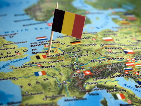 Dirk Achten over zijn E-reader Aanrader 'Ligt het aan ons?'