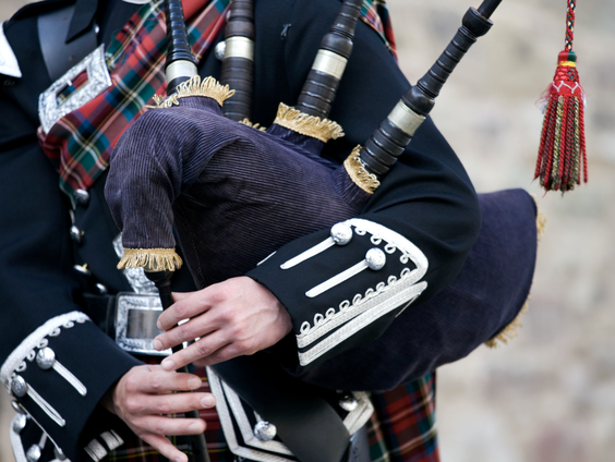 Doedelzak Dinsdag: Tomorrow van U2