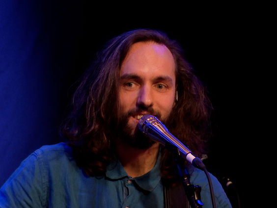 Tim Dawn - Don't Like Him On You | live in Muziekcafé