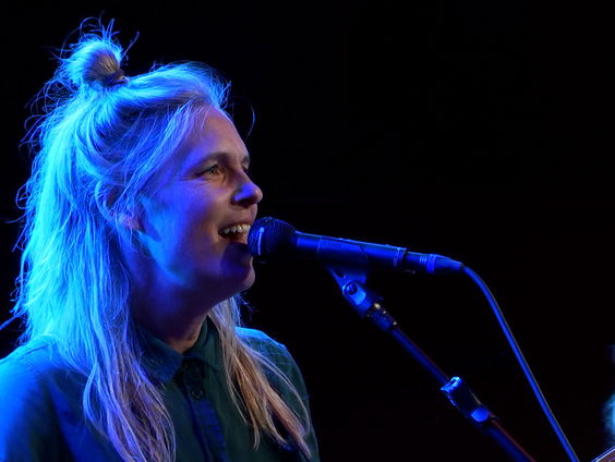 Sue the Night - OCEANS (You Might Go) | live in Muziekcafé