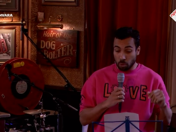 Het Spijkerlied van 11 november met Aron Elstak