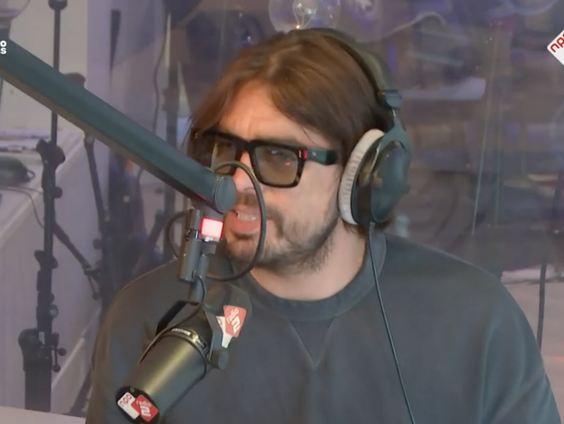 Waylon over het turbulente afgelopen jaar: "Het is een enorme wake up call"