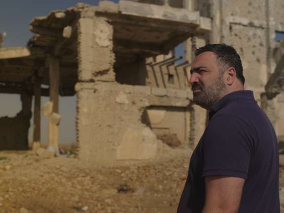 Sinan Can onderweg naar rampgebied: "Hoop dat grens naar Syrië opengaat"