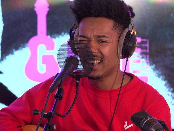 Jefferson - Officer Don't Let Go (Live @ Giel)