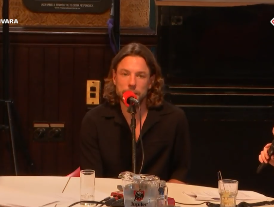 Tom Dumoulin wil de Giro winnen, maar is hij zelf niet zijn grootste vijand? Thomas Dekker kent die strijd en helpt Tom op weg