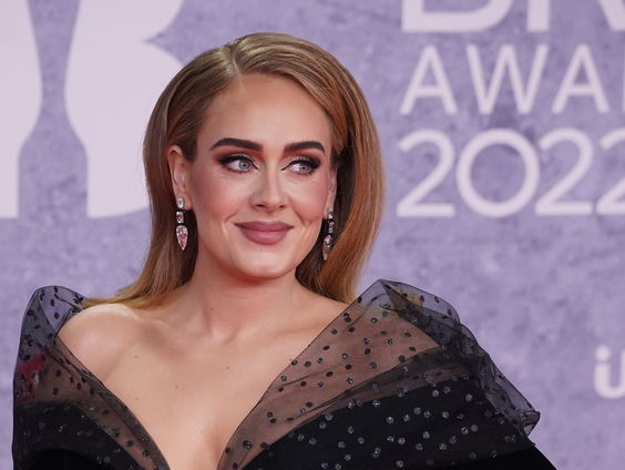 Entertainment deskundige Eric de Munck over biografie Adele: 'Voor op het strand is het prima'