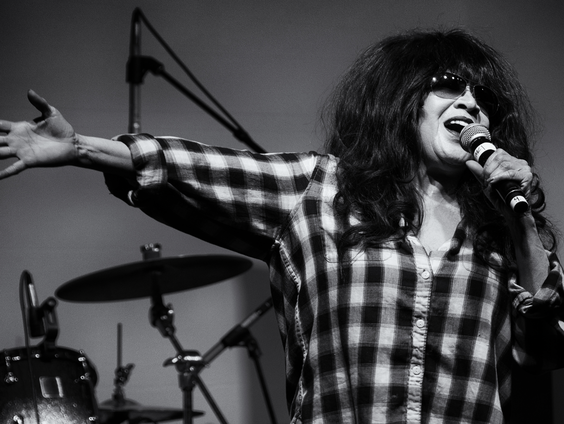 Ode aan een Dode: Ronnie Spector