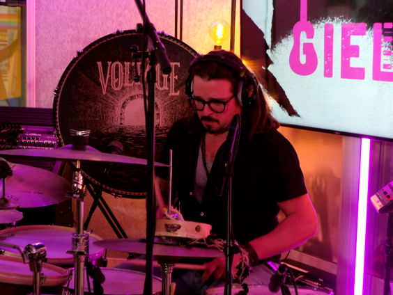 Voltage - High On Your Mountain