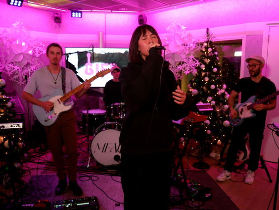 MEAU - Kalmte (Live @ Giel)