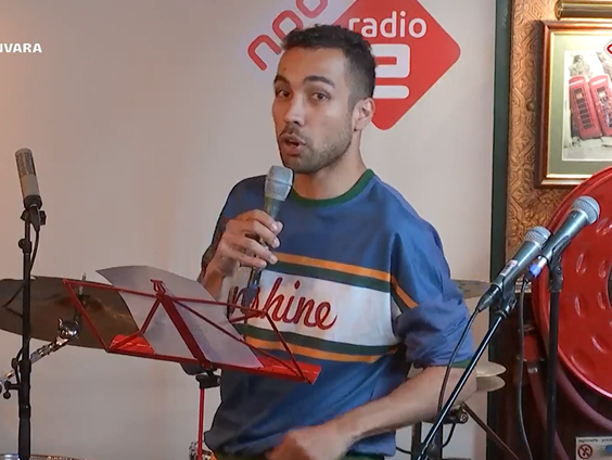 Het Spijkerlied van 26 november met Aron Elstak